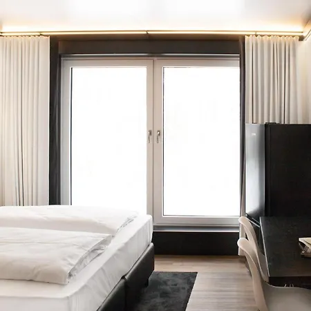 Rhe By Wmm Hotel Rheinau