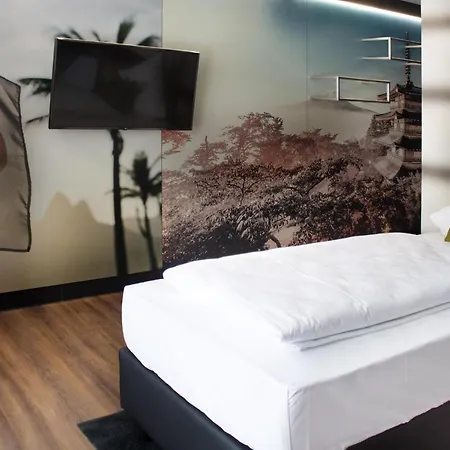 Hotel Rhe By Wmm *